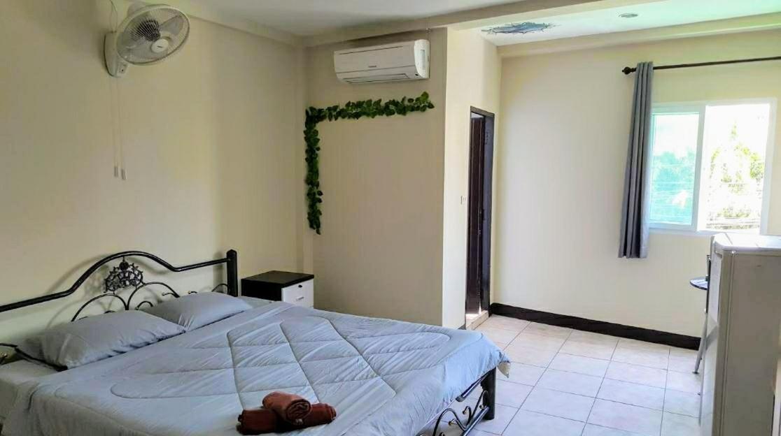 Walking Street Encore Hotel Pattaya Bagian luar foto
